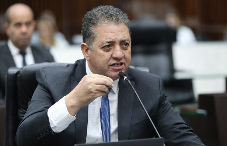 Deputado Cobra Repórter (PSD) propõe criação de ferramenta digital gratuita para tradução automática em Libras no Paraná