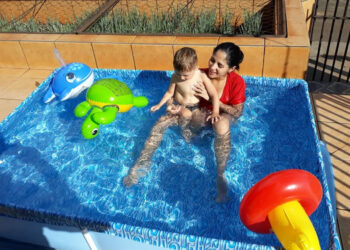 Medidas simples evitam consumo excessivo de água com piscinas plásticas