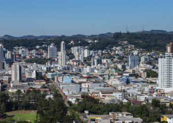 Recomeço: mulheres vítimas de violência já recebem auxílio financeiro do Estado