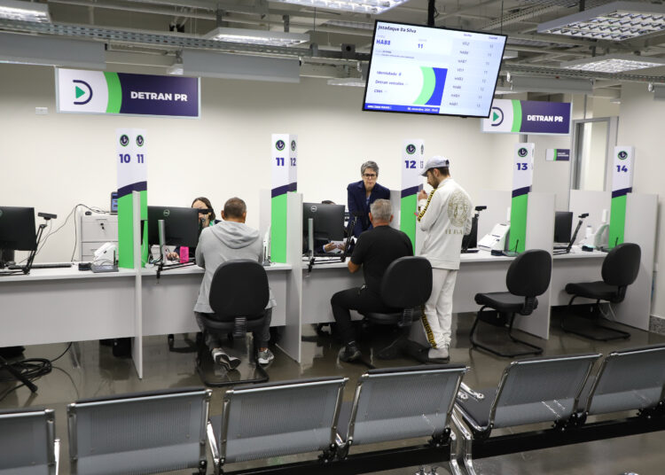 Com mais de 340 mil atendimentos, aprovação do Poupatempo Paraná é de 99,5%