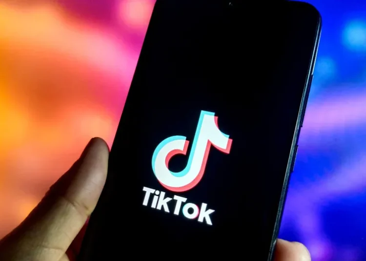 TikTok vai implementar sistema para manter crianças fora do aplicativo