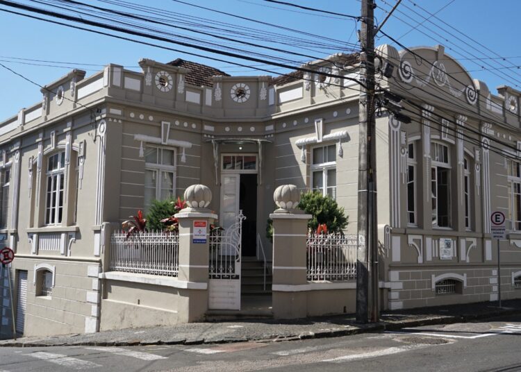 Prefeitura promove oficina sobre participação em editais de cultura