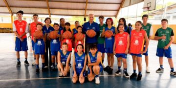‘Bola na Mão, Bola na Cesta’ integra 200 atletas em Ponta Grossa