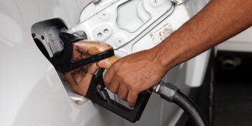 Operação do Ipem reprova 28 bombas de combustíveis no Litoral