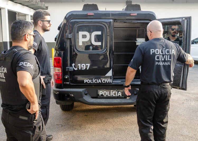 Polícia Civil prende quatro suspeitos por fraude bancária durante operação em Londrina