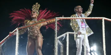 Viradouro é a grande campeã do desfile das escolas de samba do RJ de 2026