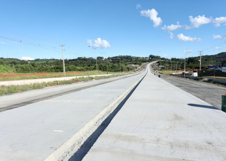 Duplicação da PRC-466 entre Pitanga e Turvo começa a receber placas de concreto