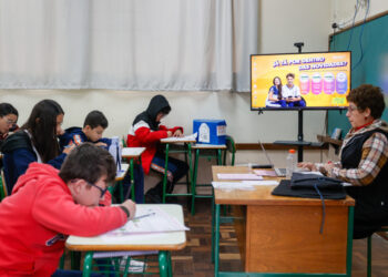 Estado promove pesquisa online para ouvir professores da rede e fortalecer a educação pública