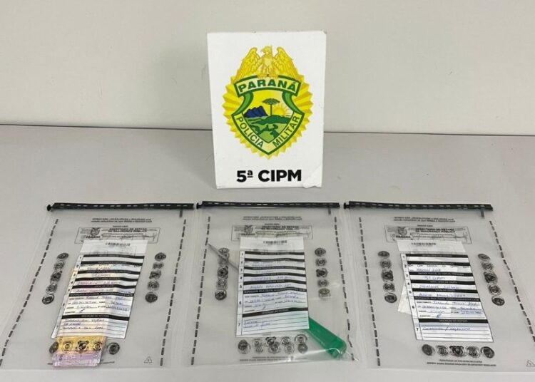 Polícia Militar do Paraná prende dois indivíduos por dano qualificado e furto a estabelecimento comercial em Cianorte